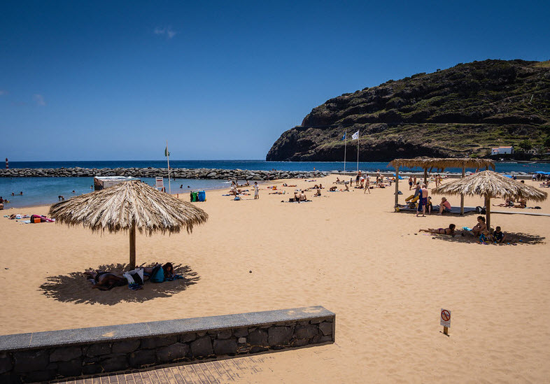 Praia de Machico, Rua do Leiria, Portugal
